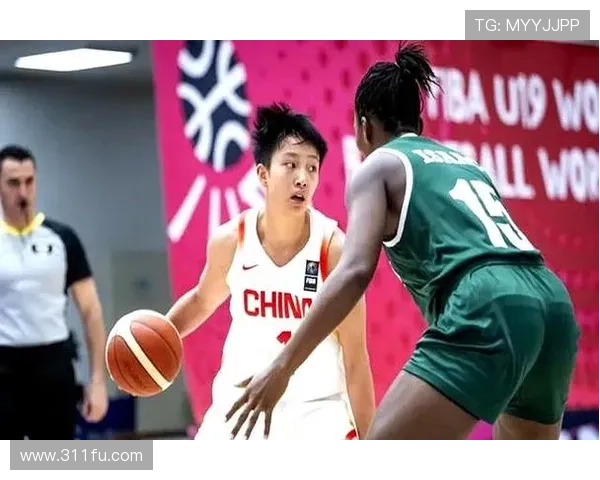冉珂嘉28分12篮板闪耀U19女篮世界杯首日荣登五大表现榜 冉珂嘉28分12篮板闪耀U19女篮世界杯首日荣登五大表现榜